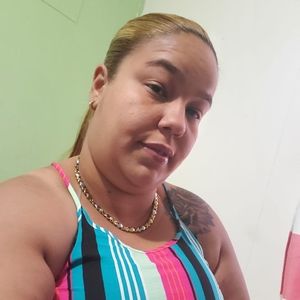 Meet your Posher, Lesly